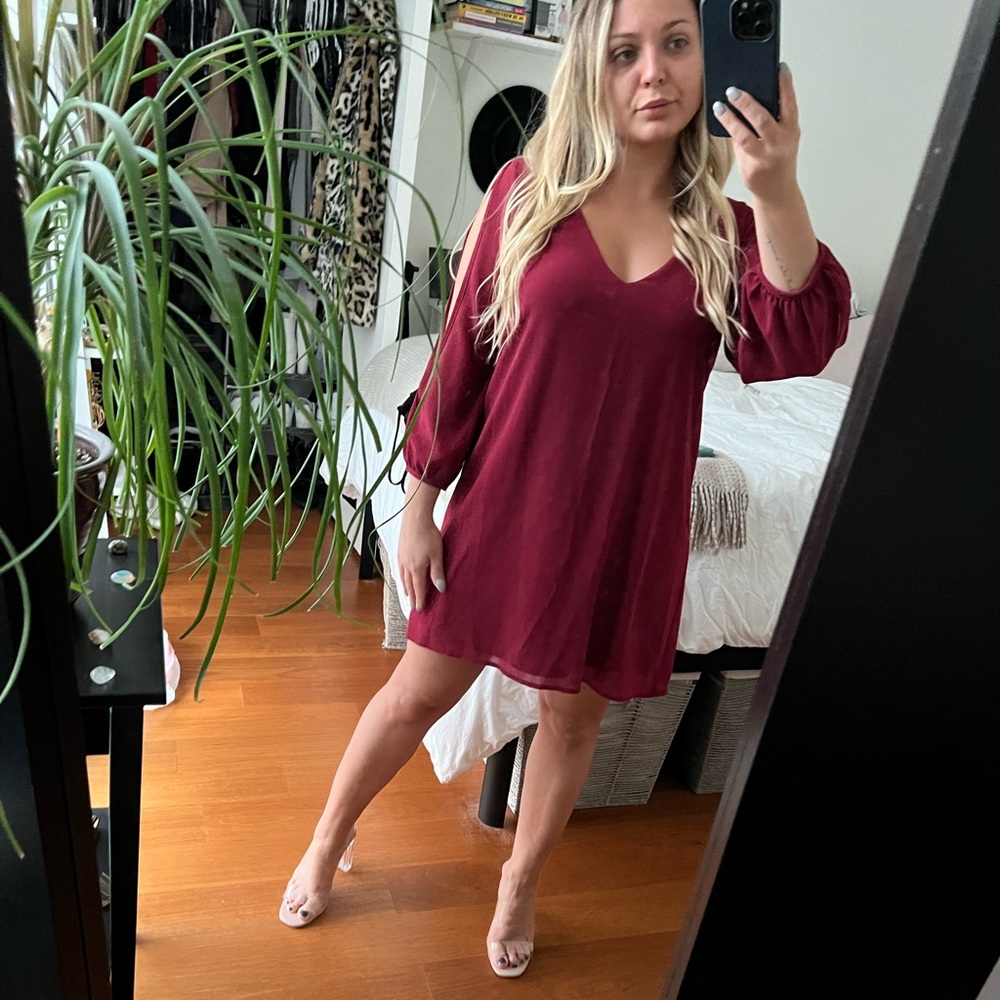 Red Dress - Picture 2 of 5